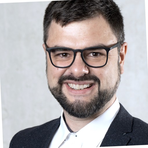 Dr. Martin Schwill